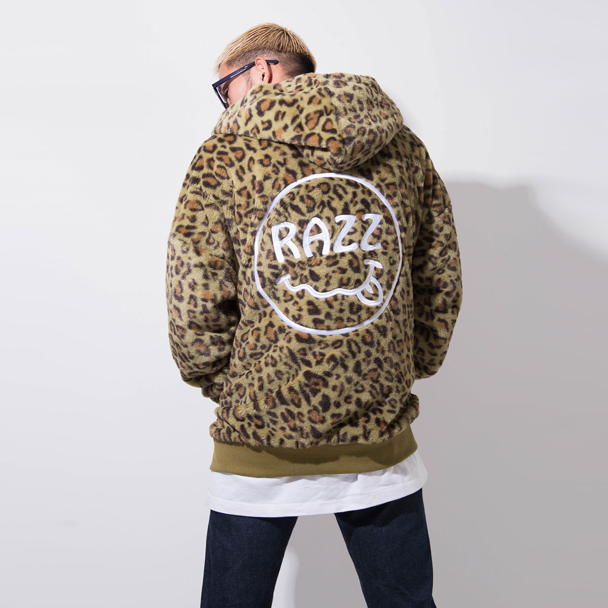 ブルー×レッド 即完売モデルRAZZIS fake fur hoodieユニセックス